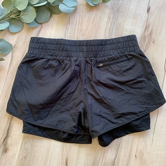FABLETICS Demi Lavato Lita high waisted shorts - Picture 7 of 9